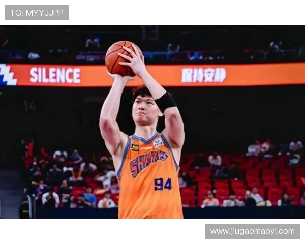 中国男篮逆转胜菲律宾晋级亚洲杯四强 王哲林再现王者风范 中国男篮逆转胜菲律宾晋级亚洲杯四强 王哲林再现王者风范