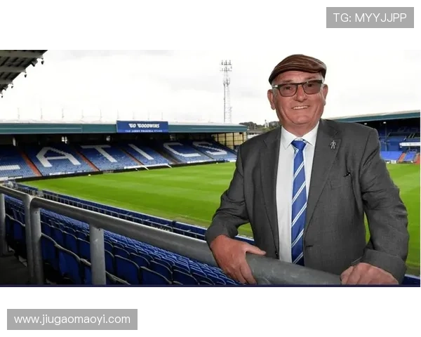 奥尔德姆足球俱乐部的历史沿革与发展轨迹分析