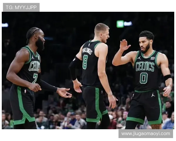 凯尔特人季前赛大胜对手 球员表现抢眼 展现冠军潜力