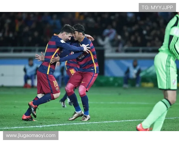 梅西重返巴萨可能性增大 球迷期待超级巨星回归引发热议