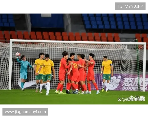 世界杯预选赛激烈开战 中国男足迎战强敌 争取小组出线关键战