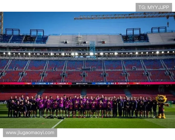 梅西重返巴萨传闻再起 球迷期待新赛季惊喜加盟