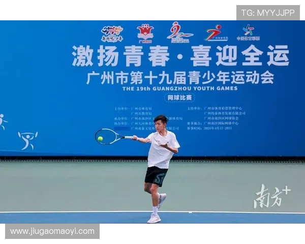 网球赛季迎来新突破 三大球员争夺年度最佳激战升级