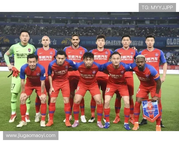 都灵俱乐部签约新援加强阵容 聚焦未来赛季目标与球队战略调整